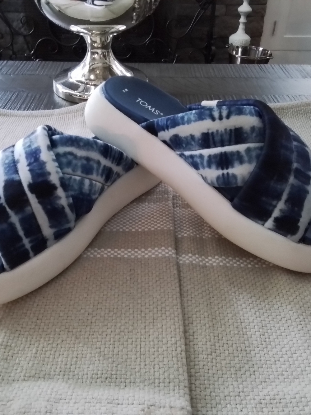 TOMS Blue and White Tie-Dye Slide Sandals